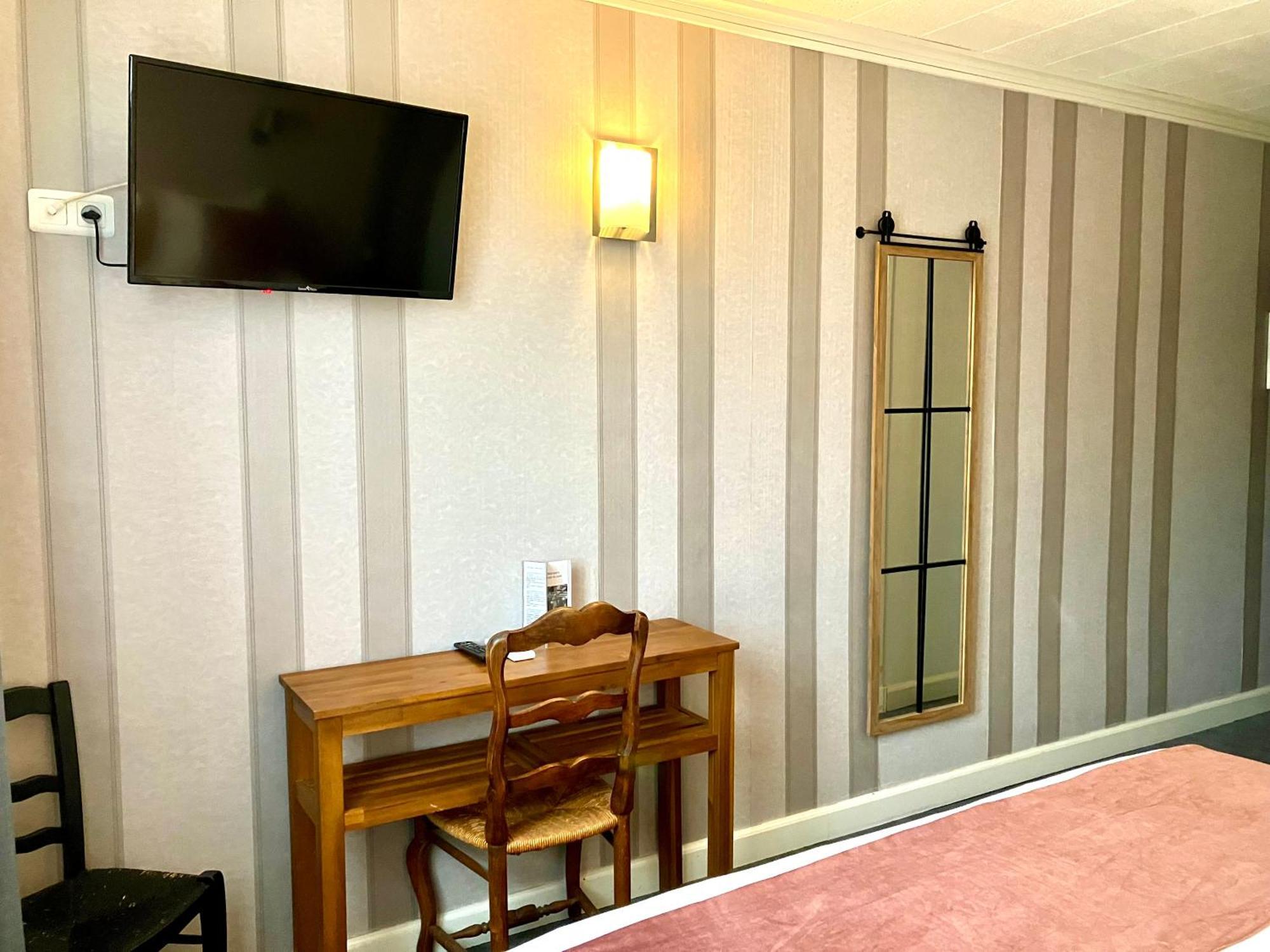 Hotel Lou Marques แซ็งต์-มารี-เดอ-ลา-แมร์ ภายนอก รูปภาพ